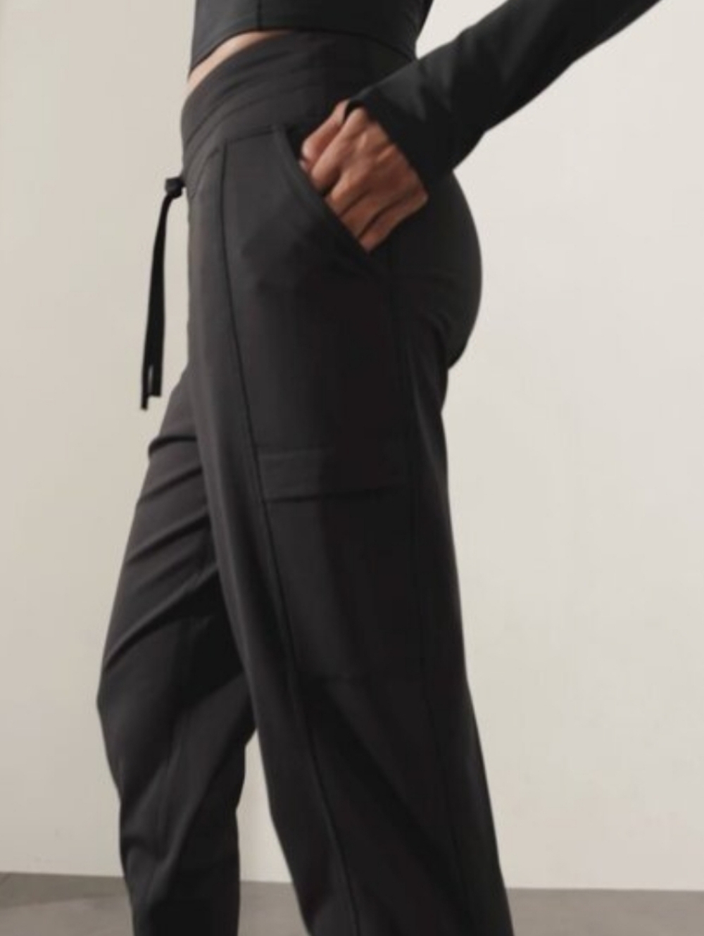 Athleta Rainier Cargo Jogger Sz XL Black - Picture 4 of 14